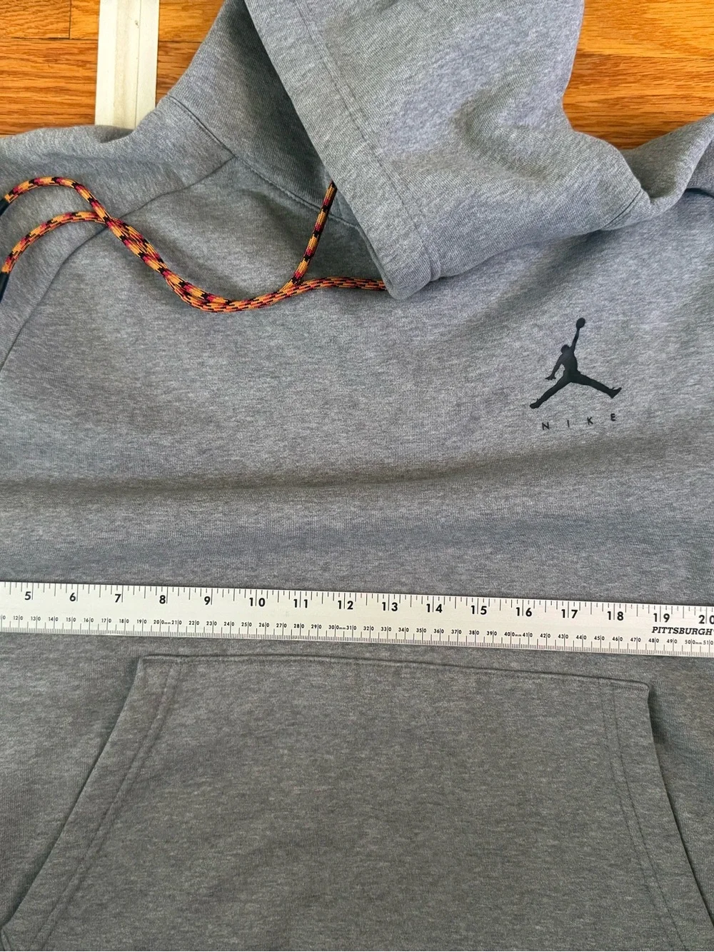 Nike Jordan Men's XL Gray Pullover Hoodie